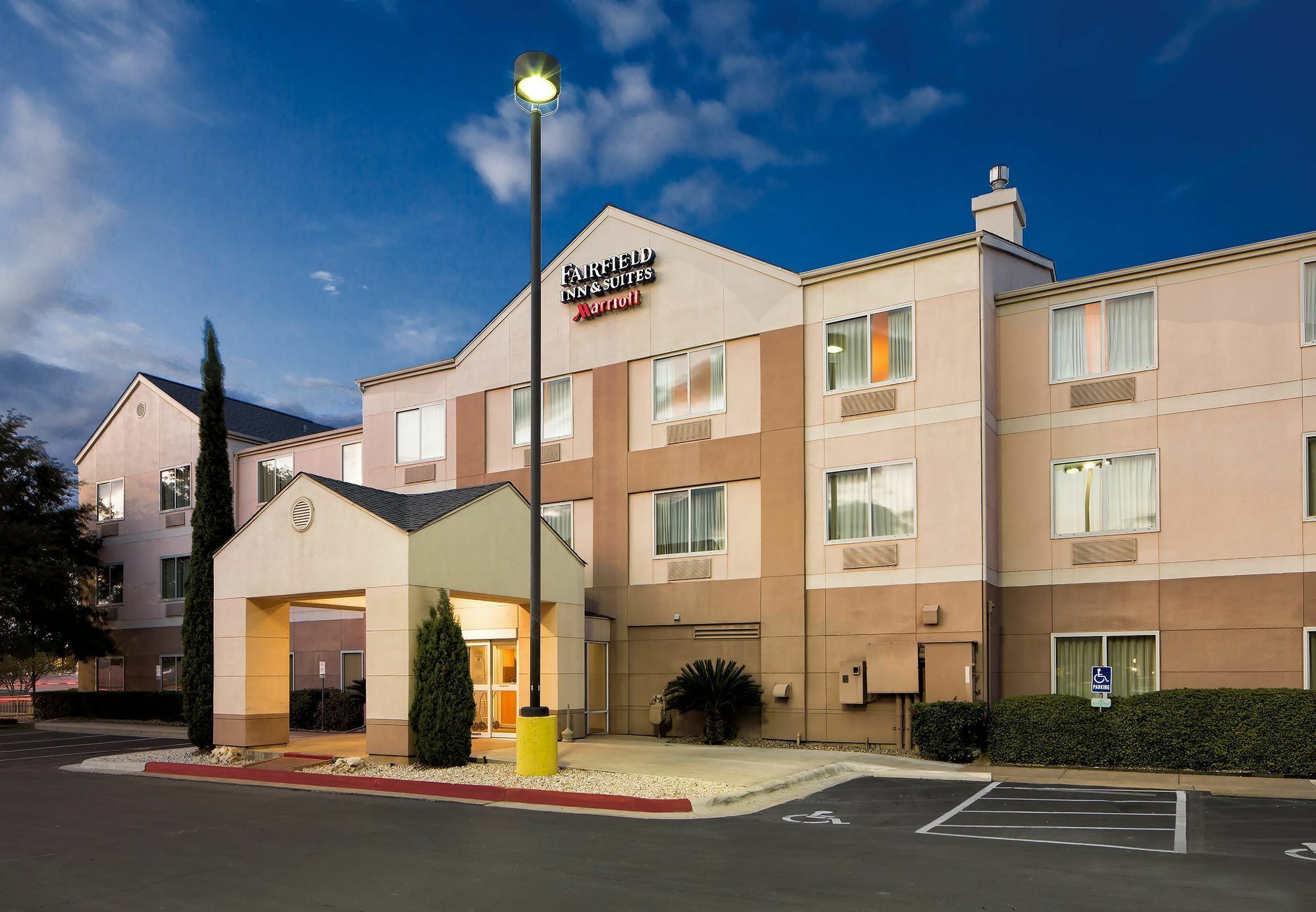 Fairfield Inn And Suites Austin South Buitenkant foto