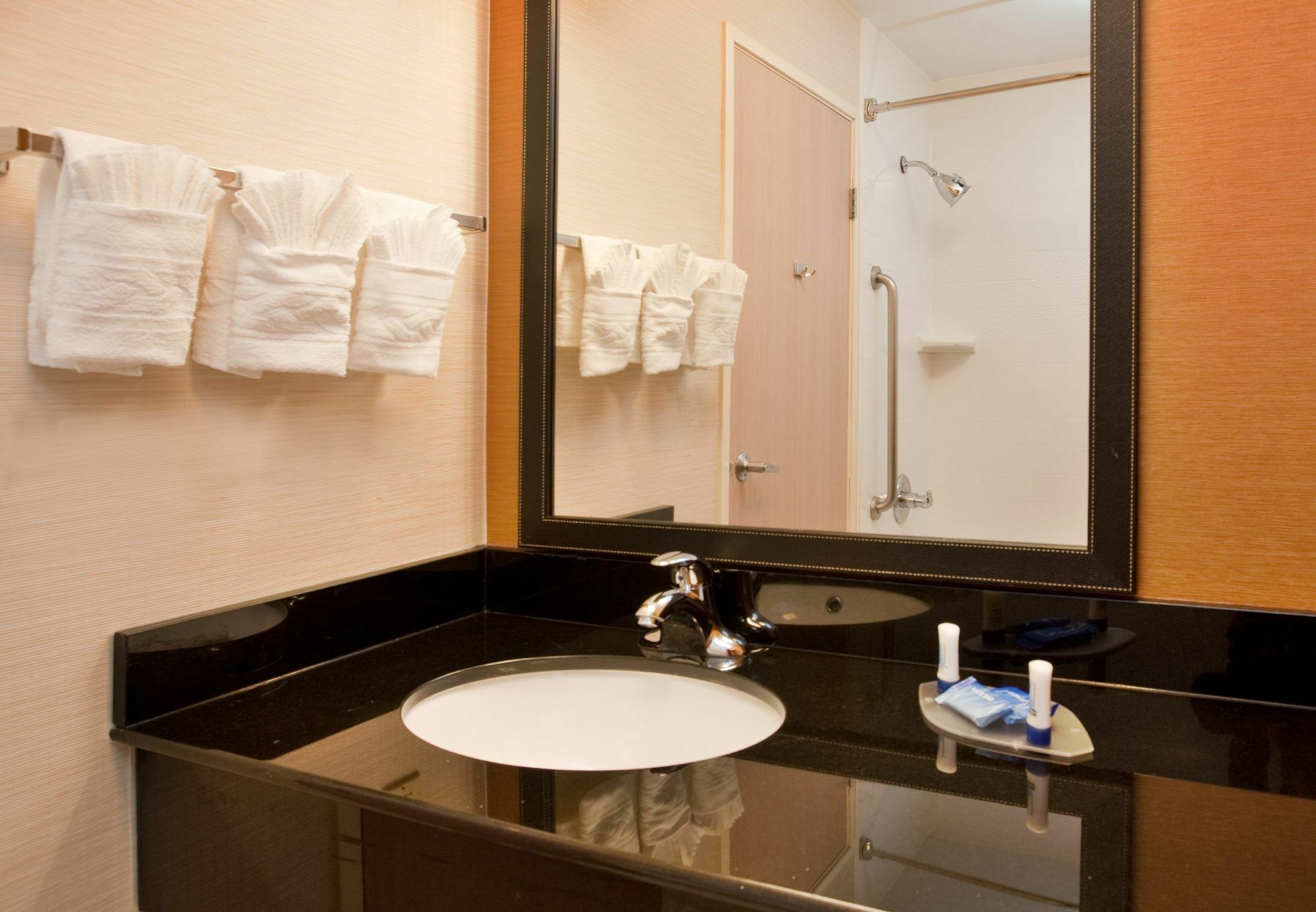 Fairfield Inn And Suites Austin South Buitenkant foto